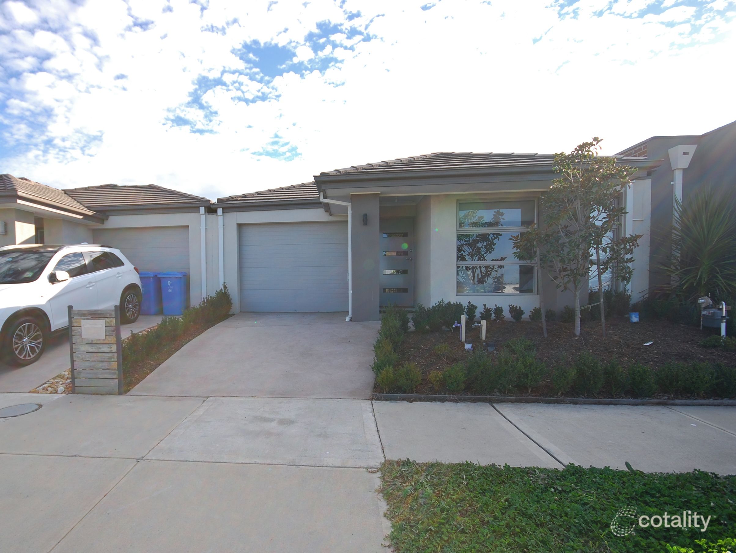64 Parkhurst Dr, Cranbourne East, VIC 3977