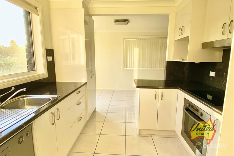 20/8 Wickfield Cct, Ambarvale, NSW 2560