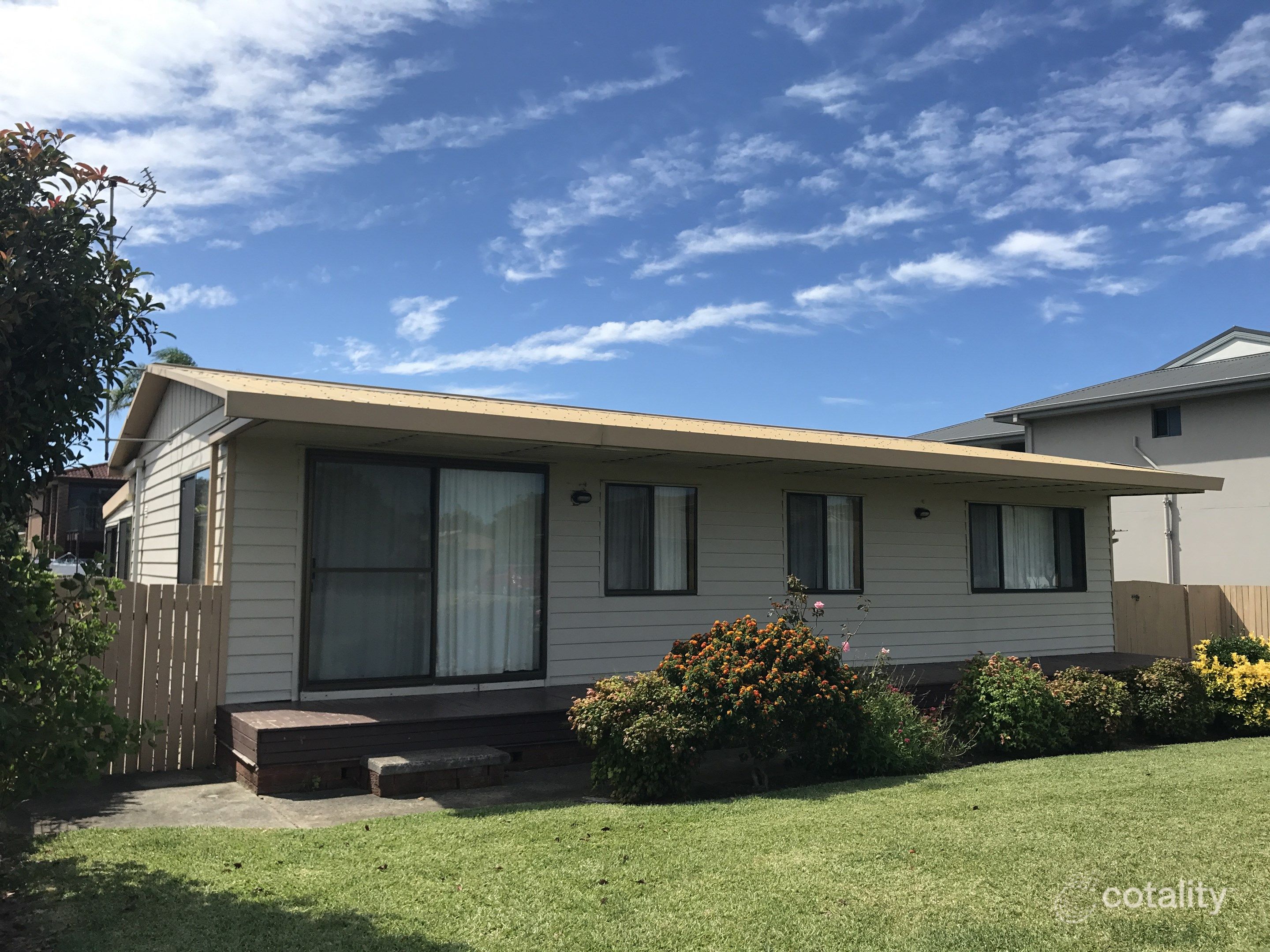 8 Belbowrie Pde, Maloneys Beach, NSW 2536