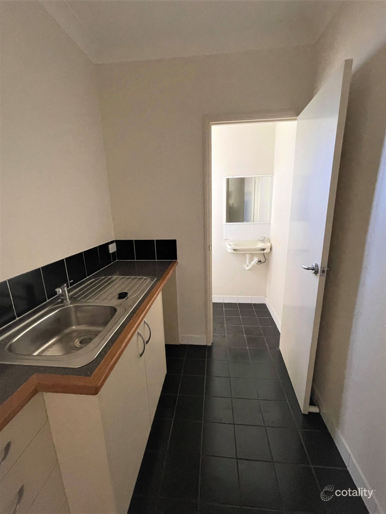 2/12 Jones St, Mooloolah Valley, QLD 4553