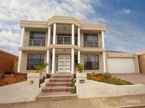 45 Cairnlea Dr, Cairnlea, VIC 3023