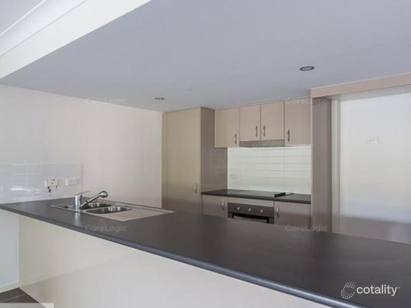 2/17 Marian St, Booval, QLD 4304