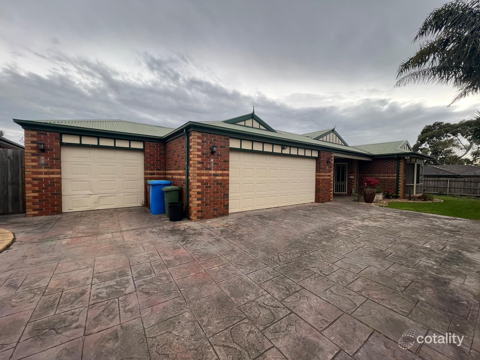 18 Tranter Sq, Lynbrook, VIC 3975