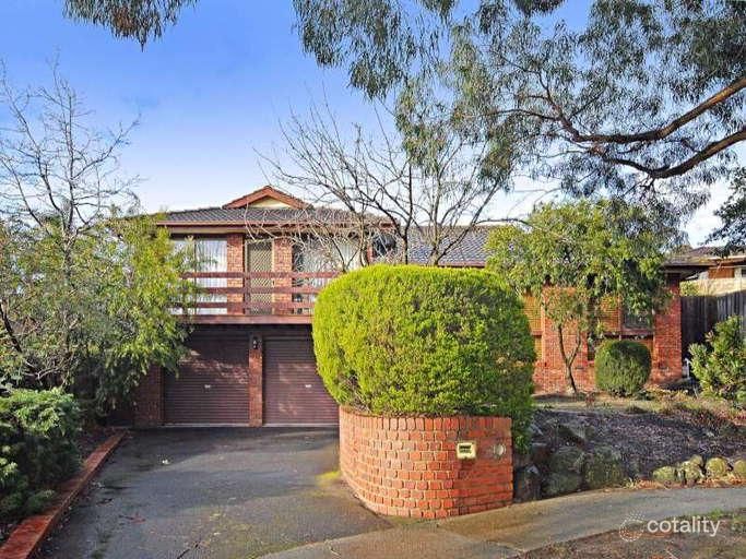 4 Samantha Cl, Wheelers Hill, VIC 3150