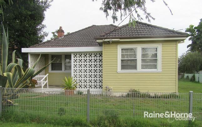 16 Marks Point Rd, Marks Point, NSW 2280