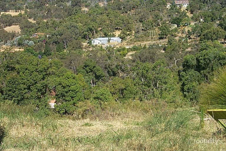 8 Jade St, Mount Richon, WA 6112