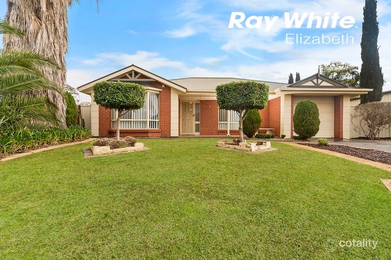 25 Lachlan Dr, Craigmore, SA 5114