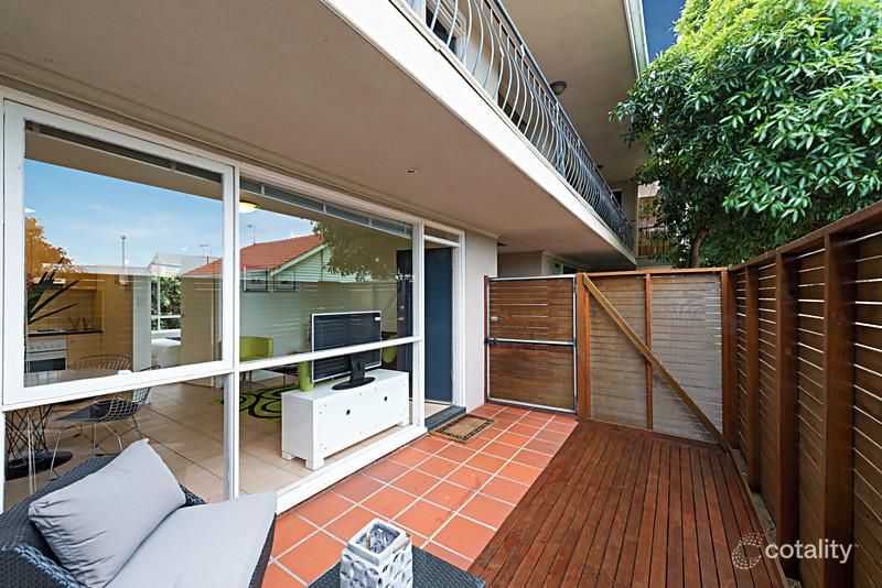 2/184 Rossmoyne St, Thornbury, VIC 3071