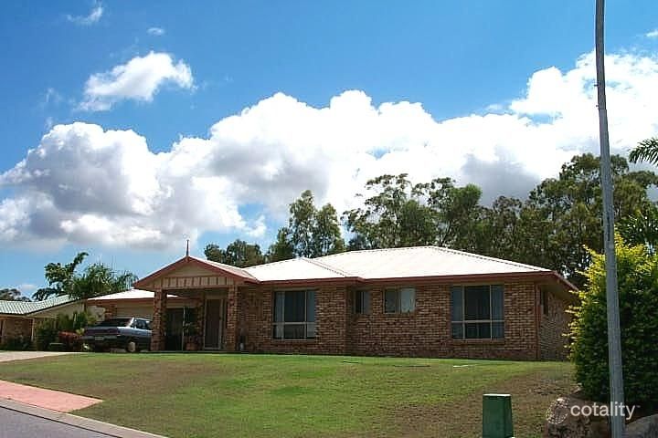 13 Karamea Cl, Clinton, QLD 4680