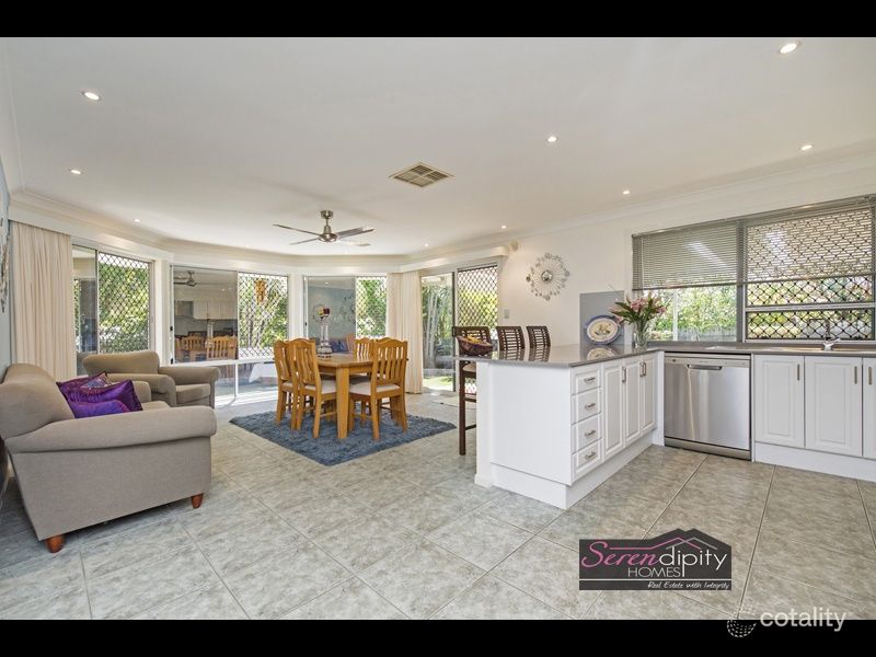 6 Brumm Ct, Ormeau Hills, QLD 4208