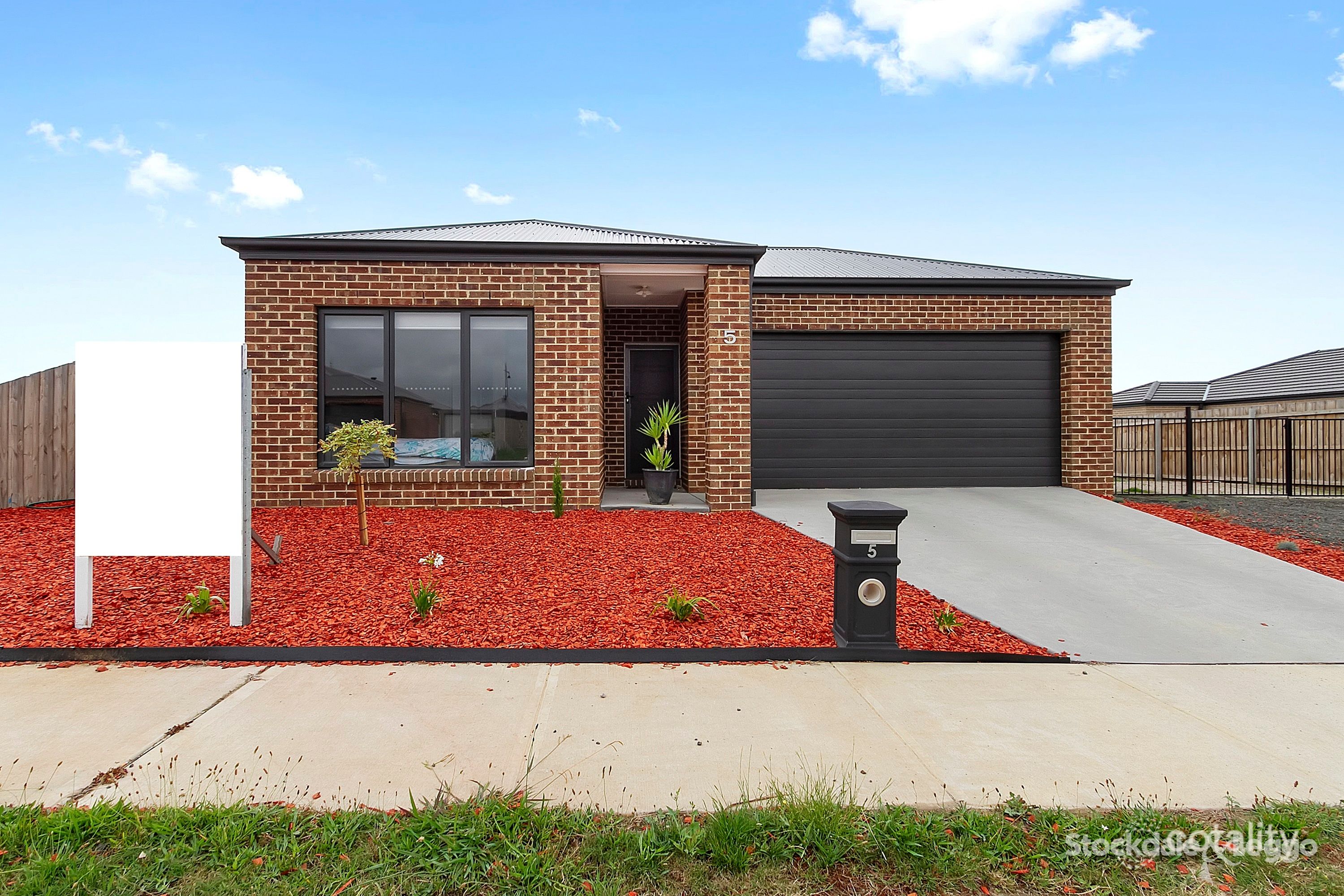 5 Whitby Ave, Morwell, VIC 3840