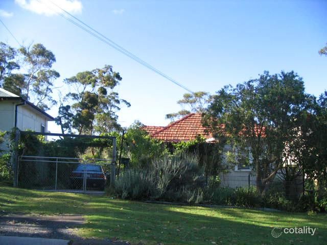 52 Scarborough St, Bundeena, NSW 2230