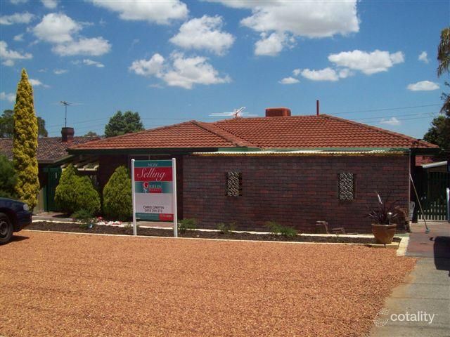 19 Aralia Way, Forrestfield, WA 6058