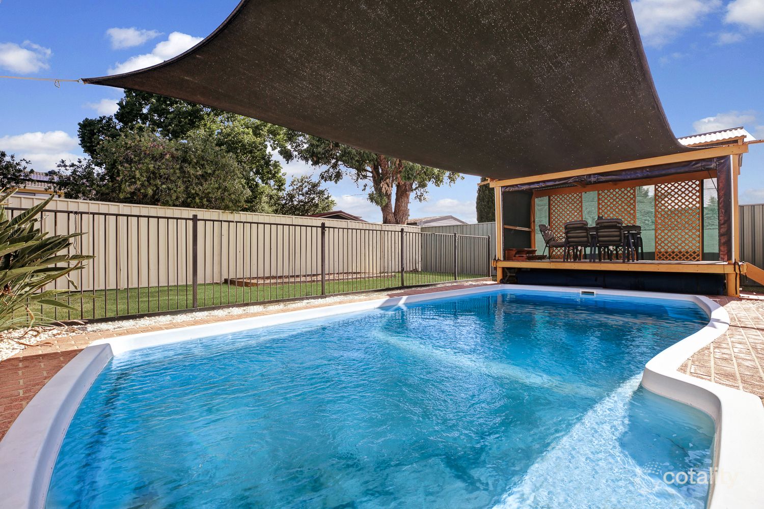 9 Huthnance Pl, Camden South, NSW 2570