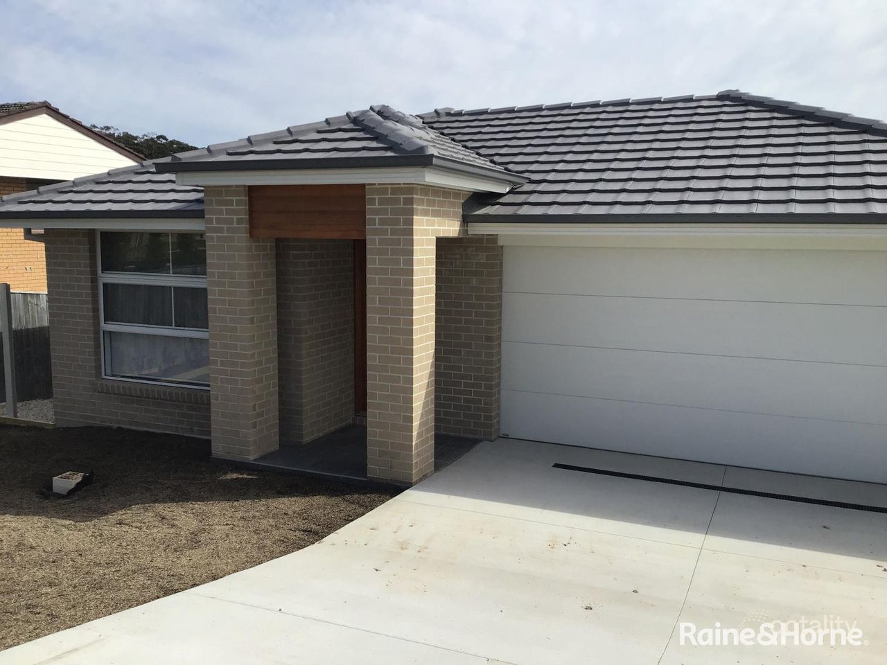 26b Sunshine Cct, Emerald Beach, NSW 2456