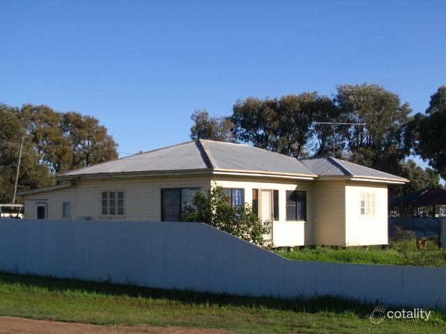 85 Day St, Tara, QLD 4421