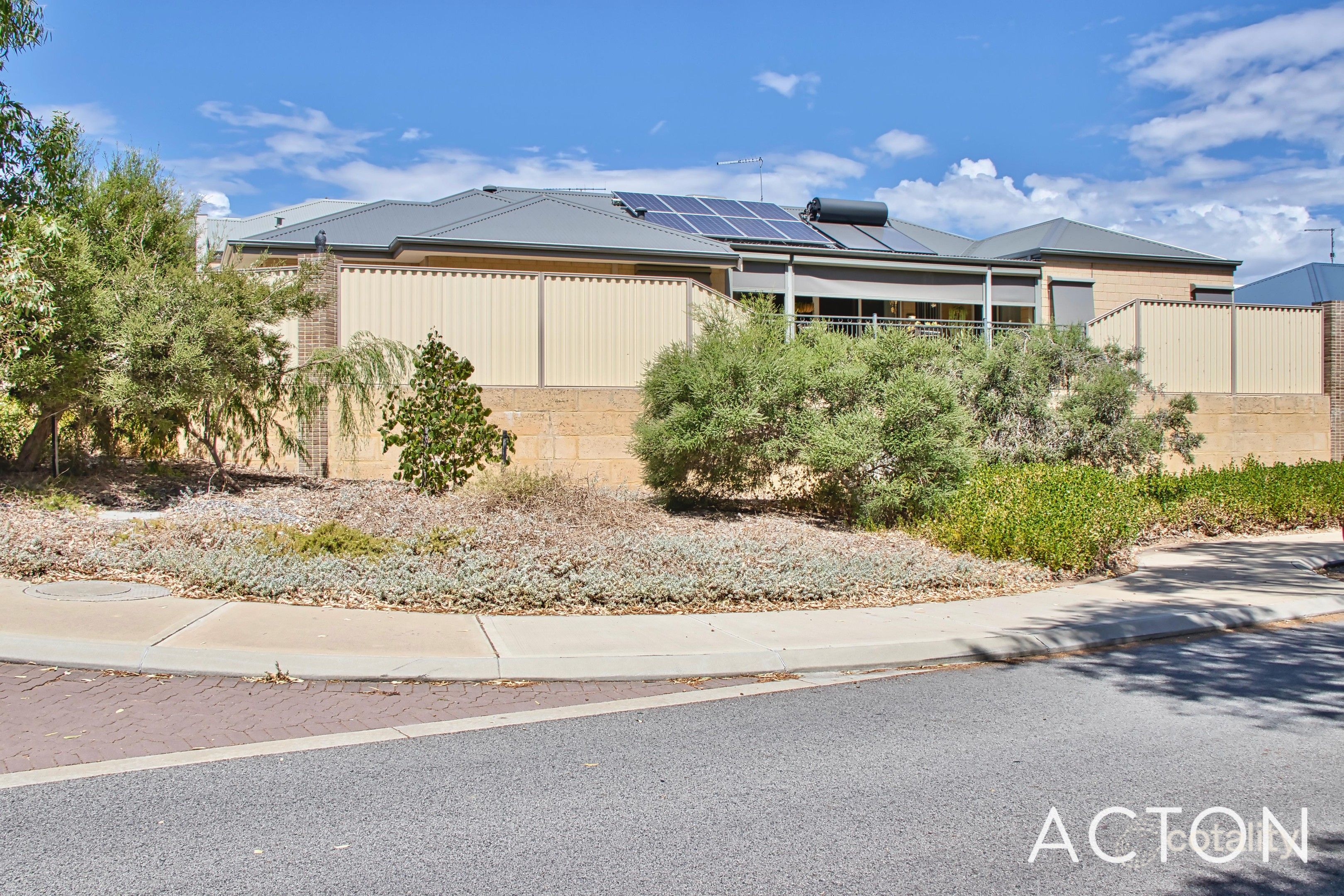 2 Saltspray Rd, Singleton, WA 6175