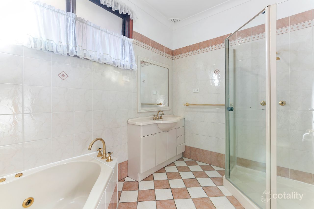 3 Lois Lane, Pennant Hills, NSW 2120