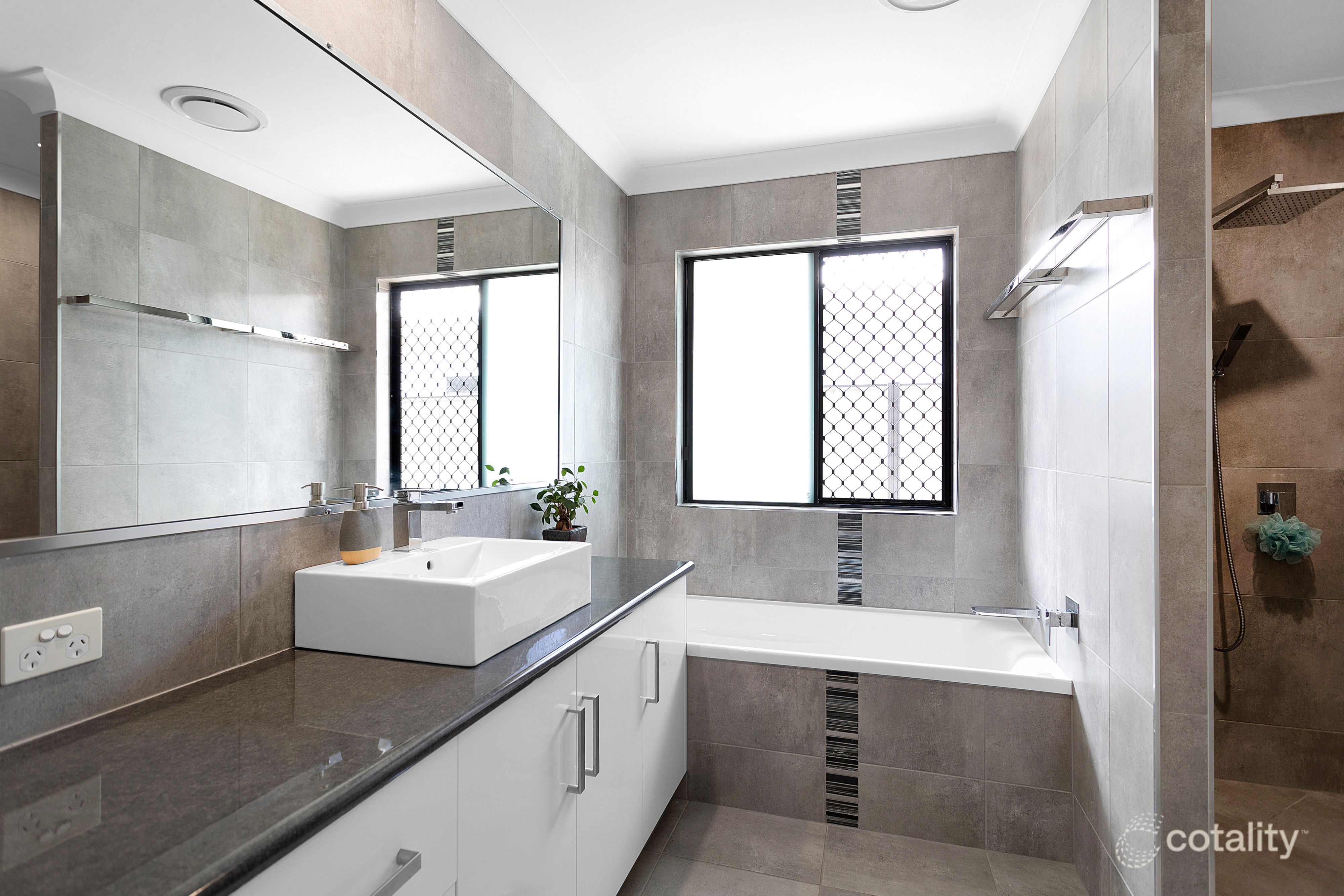 84 O'Riely Ave, Marian, QLD 4753