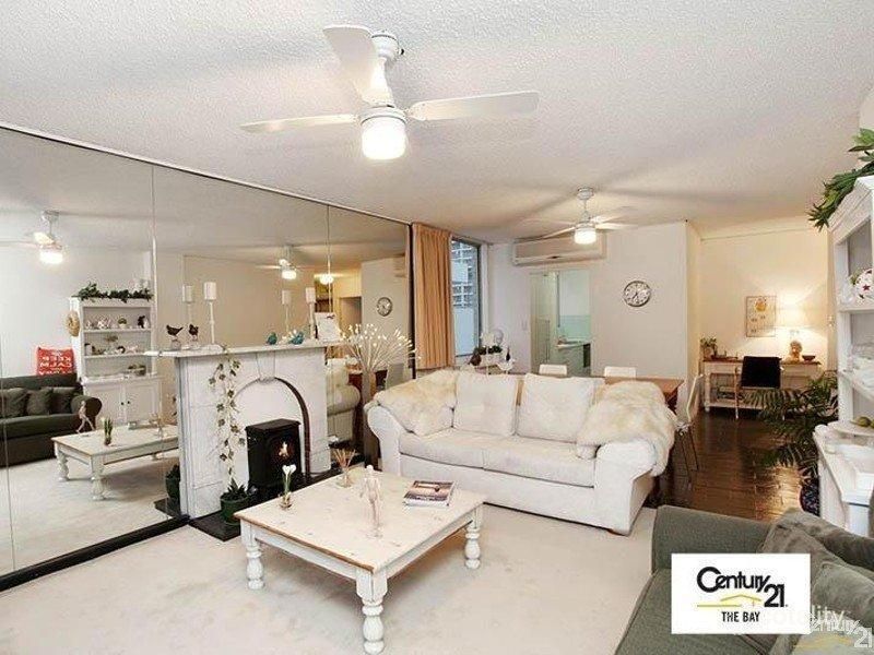 4/23 Colley Tce, Glenelg, SA 5045