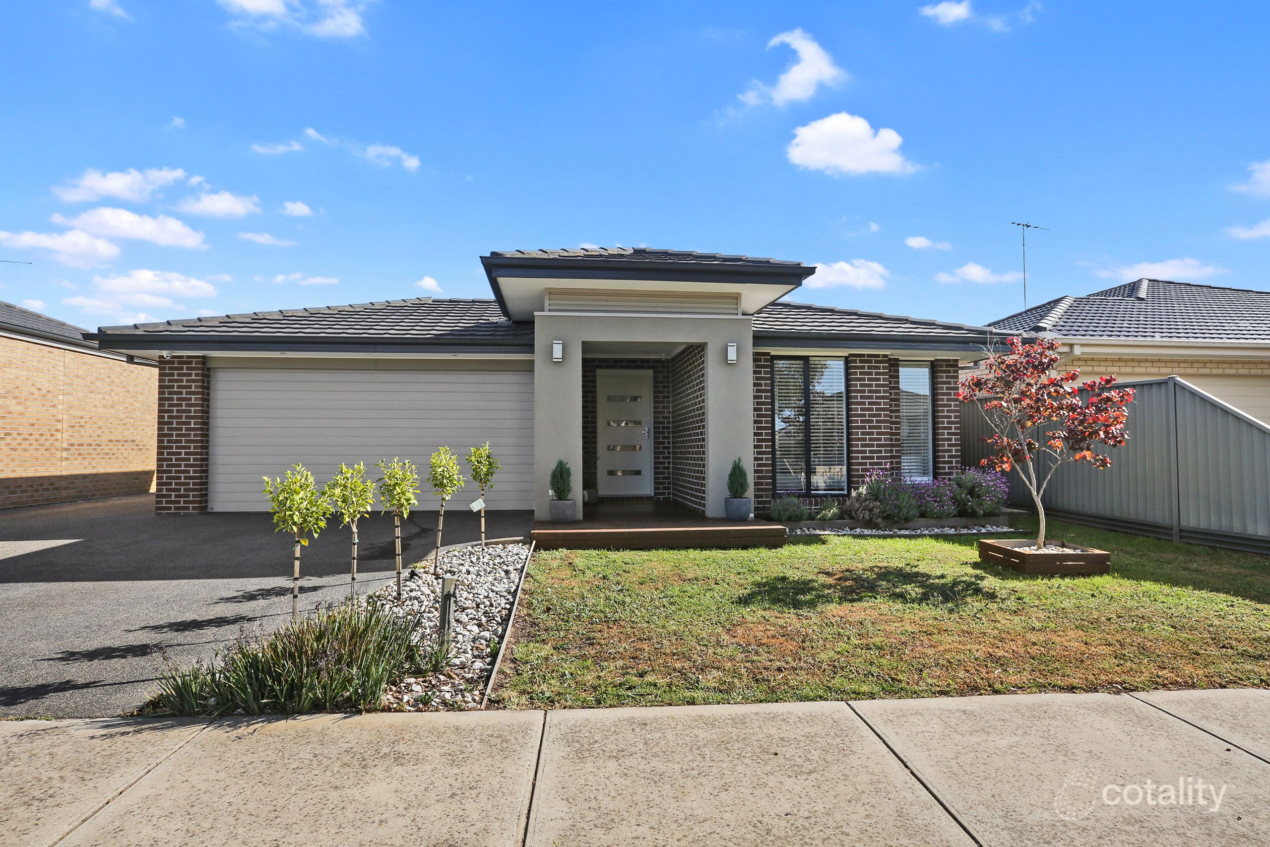 28 Grand Lakes Way, Lara, VIC 3212