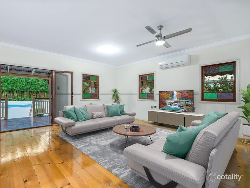 21 Raeburn St, Manly, QLD 4179