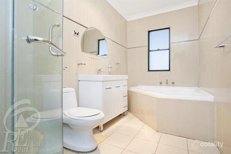 61 Bungarra Cres, Chipping Norton, NSW 2170