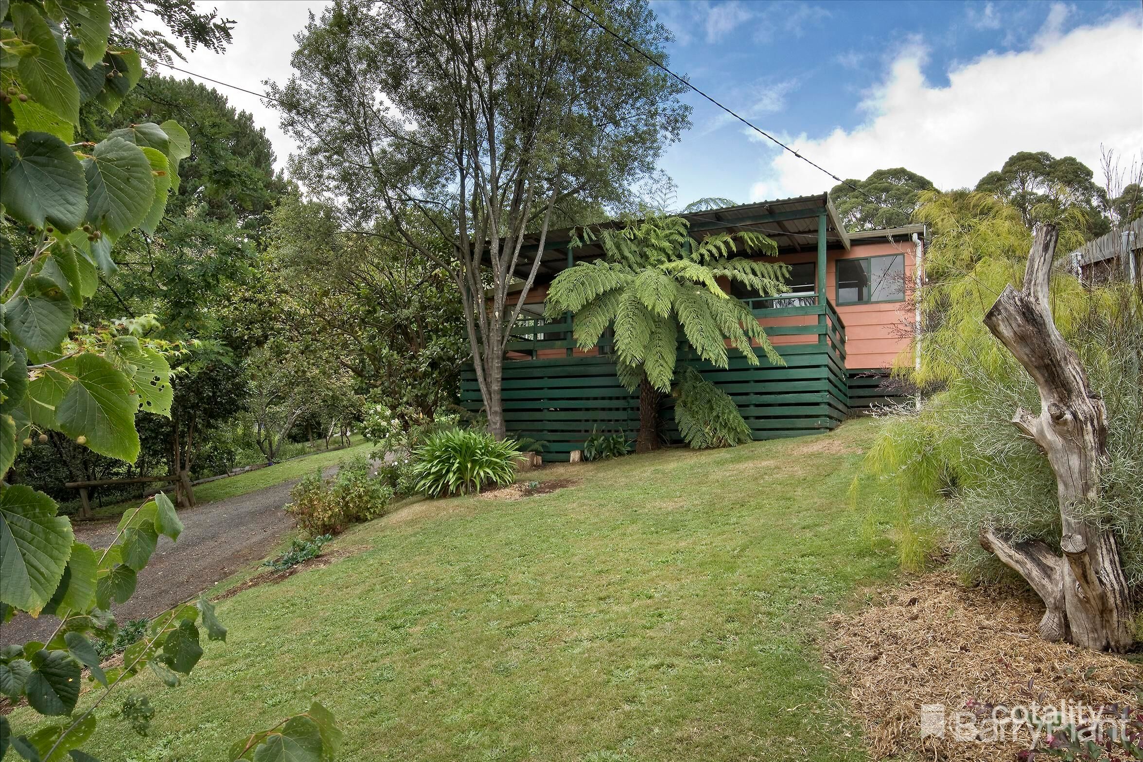 8 Paradise Gr, Emerald, VIC 3782