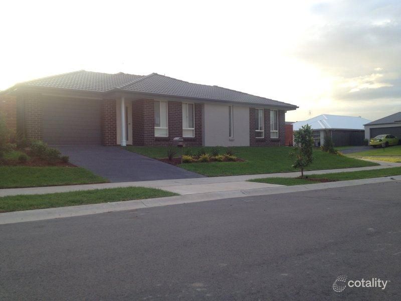 2 Bergman Way, Rutherford, NSW 2320