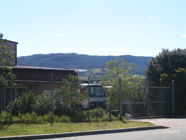 42 Waverley Dr, Unanderra, NSW 2526