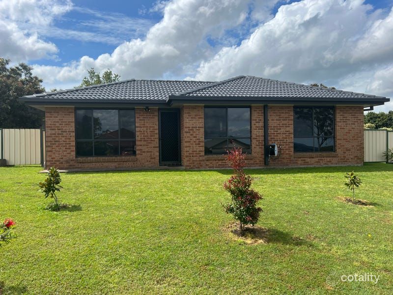 26 Clayton Cres, Rutherford, NSW 2320