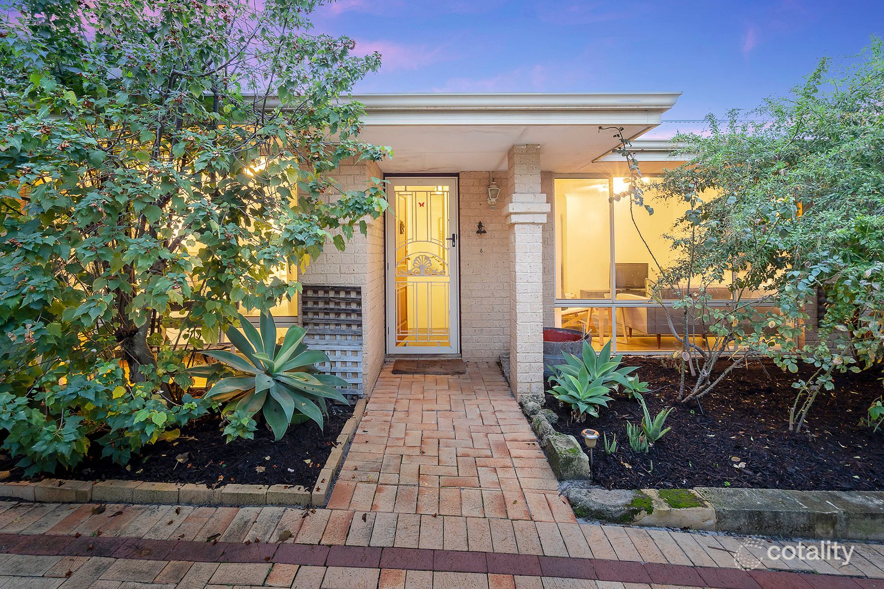 126a Eighth Ave, Maylands, WA 6051