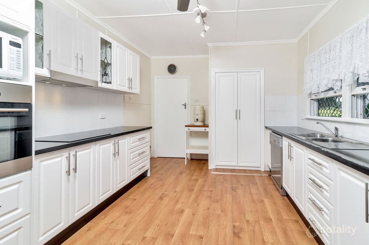 15 Rosina St, Newtown, QLD 4350