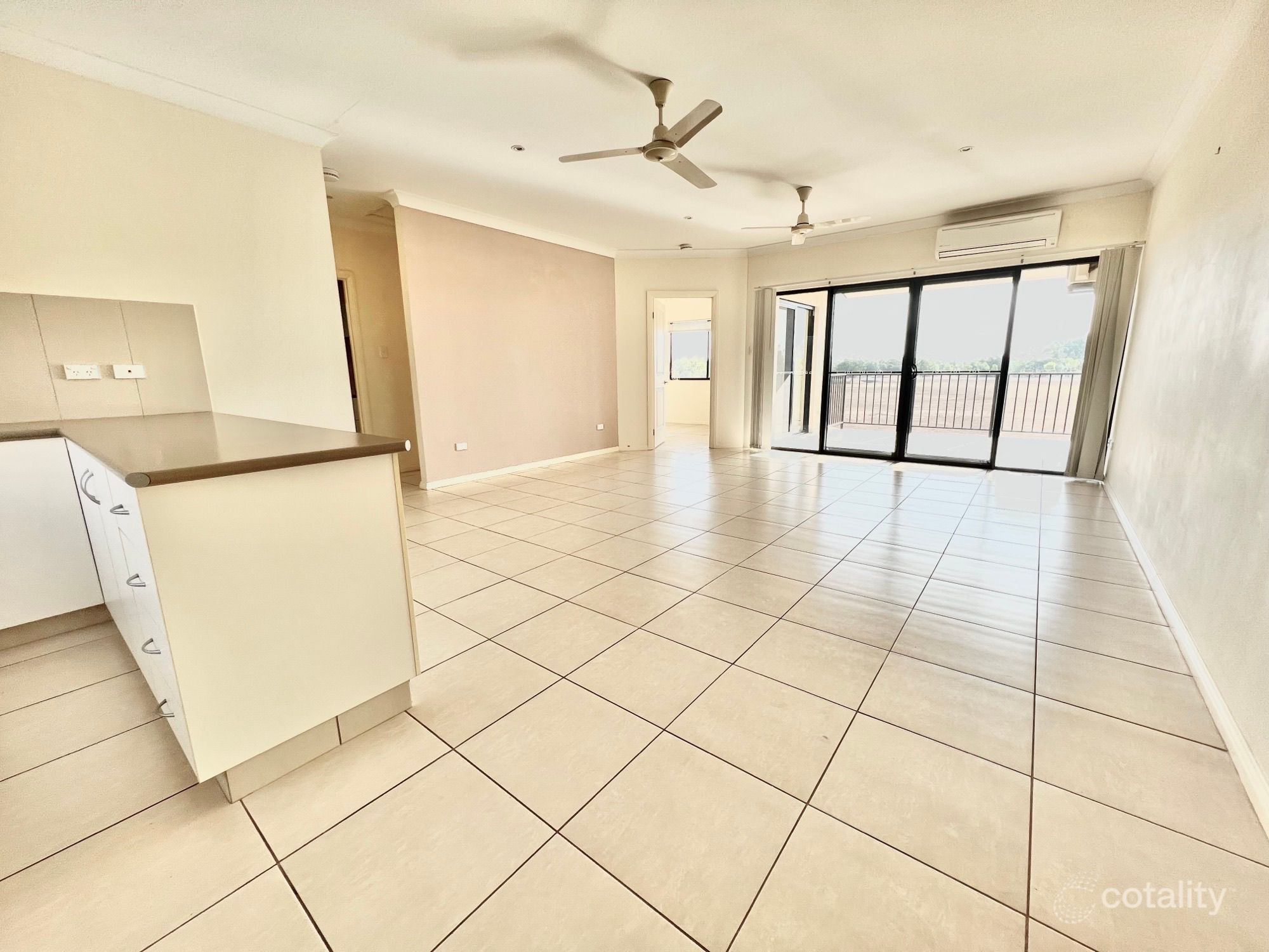 40/6 Wright Cres, Gray, NT 0830