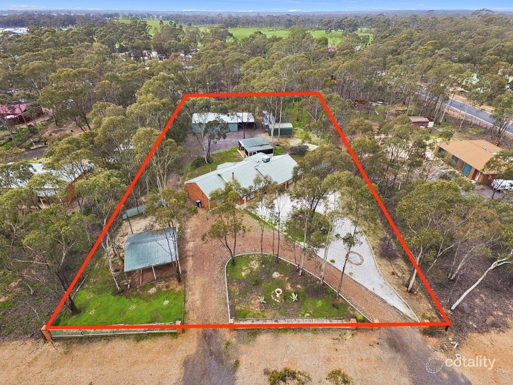 96 East Rd, Huntly, VIC 3551