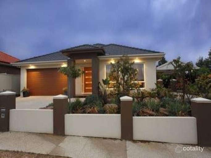 21 Charlotte Pass, Pakenham, VIC 3810