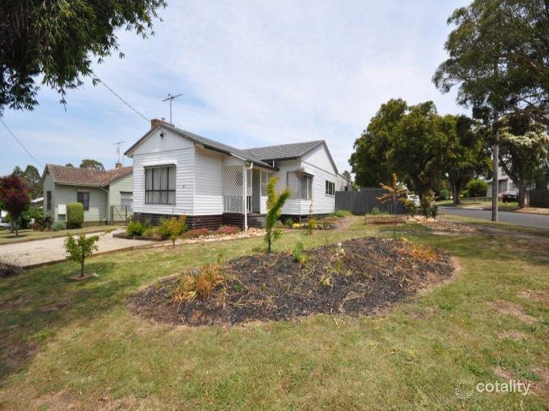 22 Pioneer St, Warragul, VIC 3820