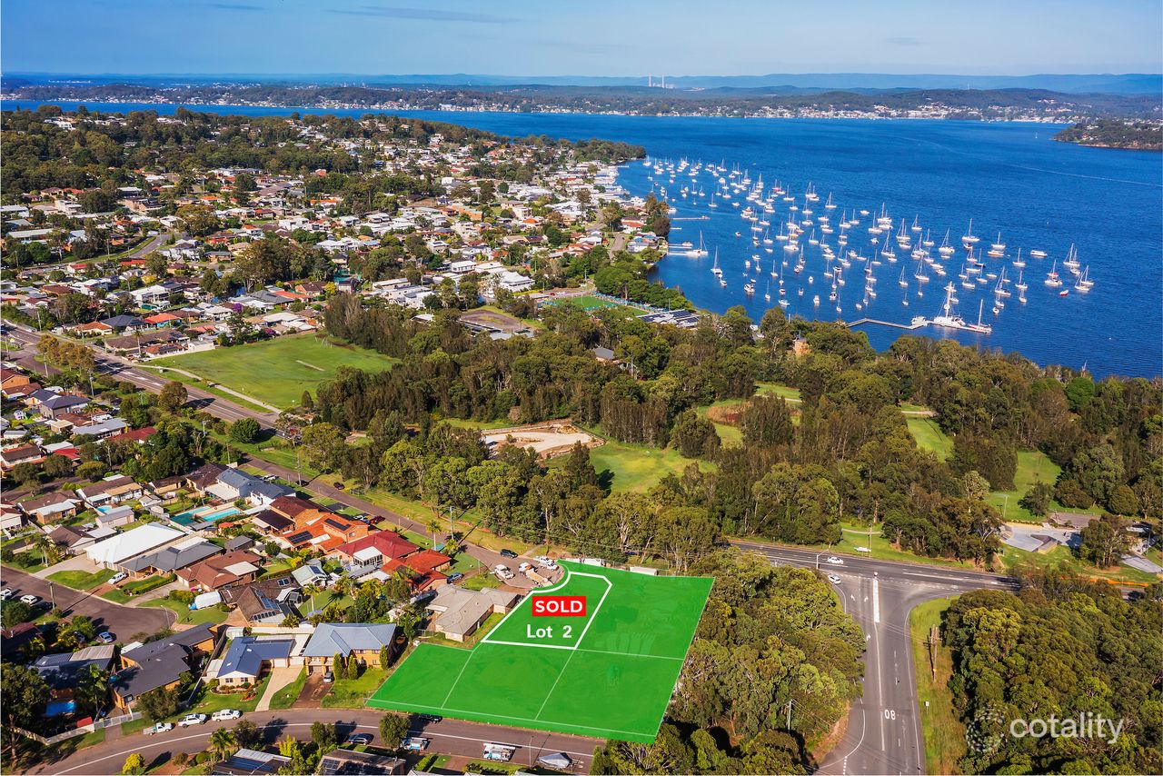 802 Macquarie Dr, Croudace Bay, NSW 2280