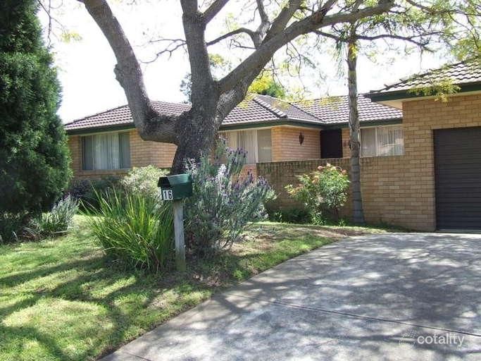 16 Kembla Cres, Ruse, NSW 2560