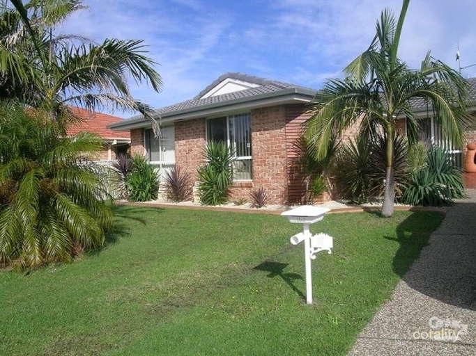 3 Eyre Cres, Forster, NSW 2428