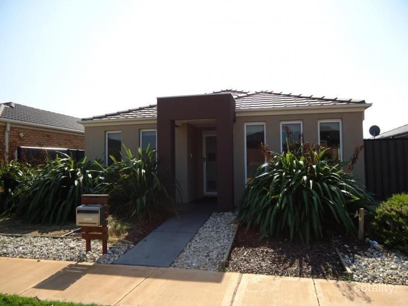 49 Dargy Ambl, Point Cook, VIC 3030