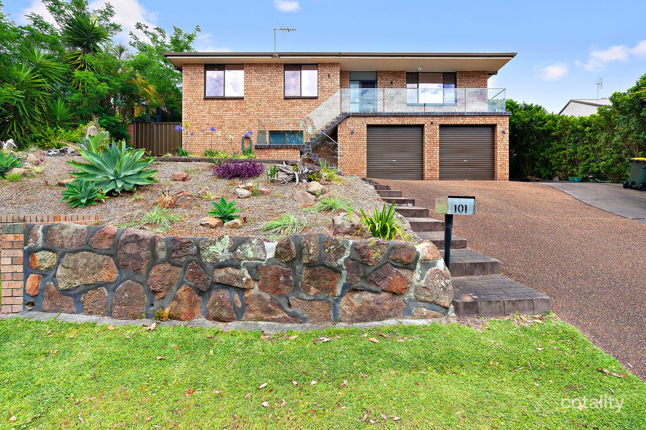 101 Glad Gunson Dr, Eleebana, NSW 2282