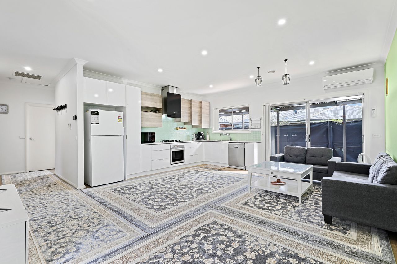2/23 Oak Ave, Doveton, VIC 3177