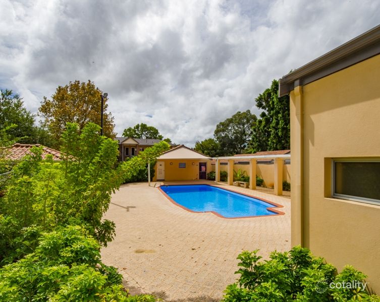 3/2 Gregory Way, Coolbellup, WA 6163