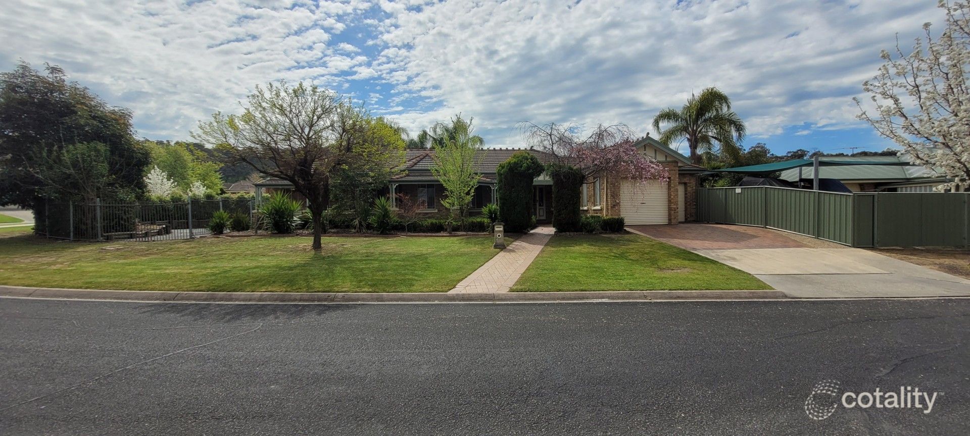 74 Crawshaw Cres, Glenroy, NSW 2640