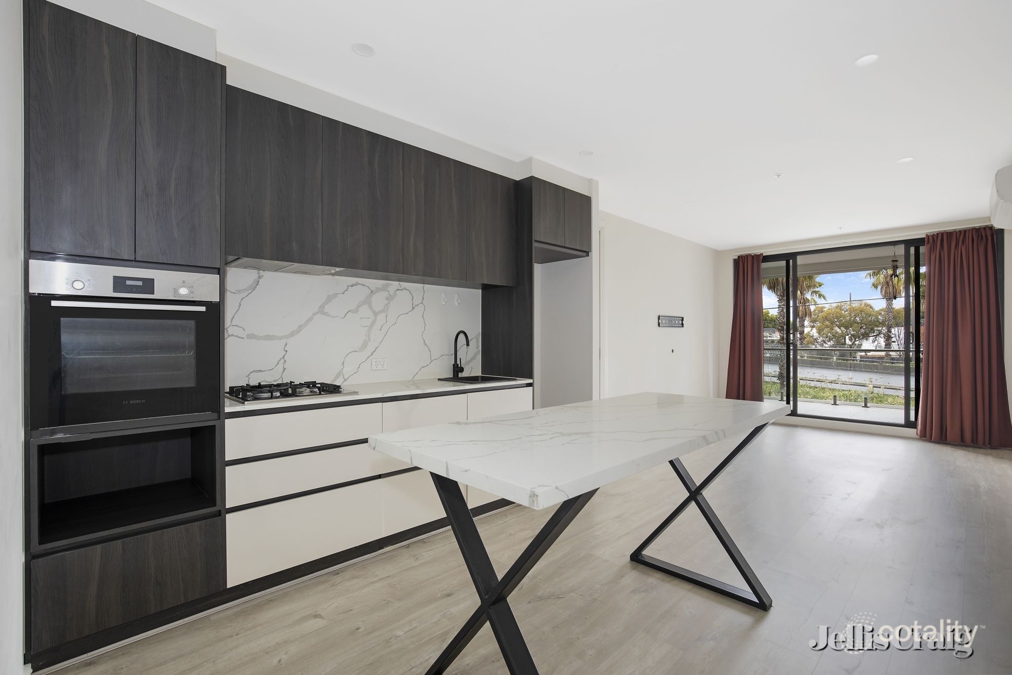 102/93 Warrigal Rd, Hughesdale, VIC 3166