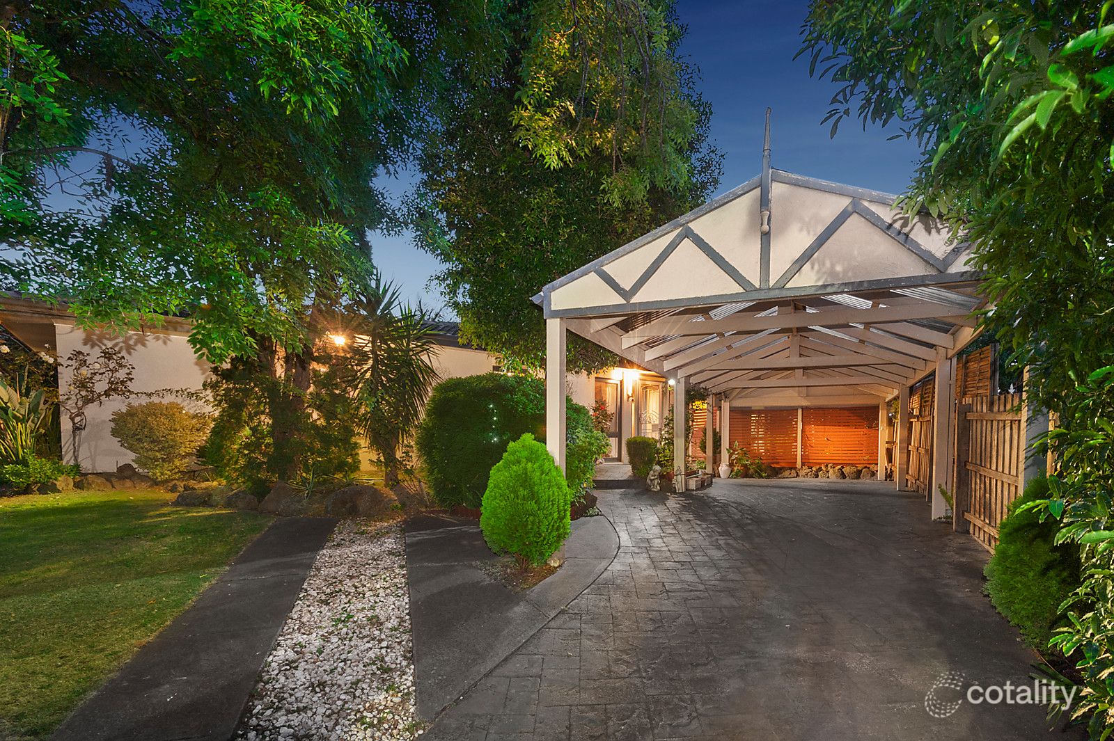 75 Rosemar Cct, Viewbank, VIC 3084