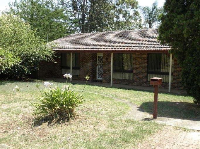 7 Swallow Pl, Ingleburn, NSW 2565