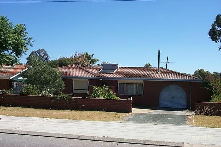 12 Adamson Rd, Parmelia, WA 6167