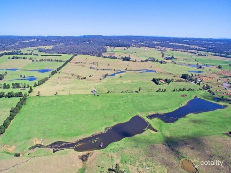 105 Victoria Park Rd, The Oaks, NSW 2570